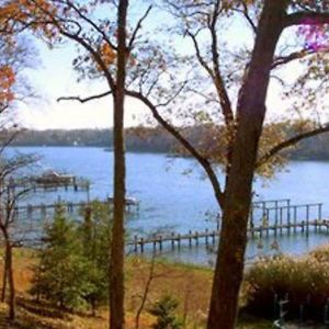 Laurel Grove Inn